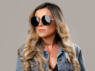 webcam live sex show KiaraMoraes