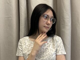 camslut showing tits LanelleHiga