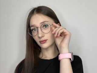 chat live cam LatriciaSuet