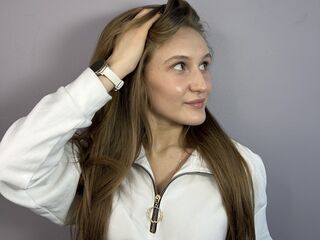 naked cam girl photo LatrinaBrounson