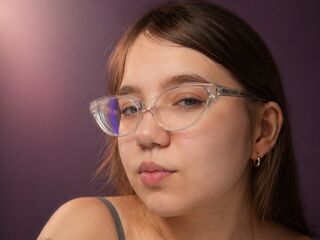 girl chat room LaviniaSele