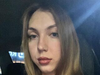 hot cam girl masturbating with dildo LeannHonnerlaw