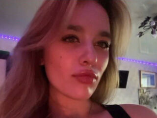 cam girl pic LieselotteJetter