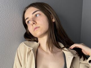 camgirl masturbating with vibrator LinnGriff