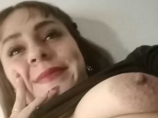 naked girl with webcam masturbating with vibrator LizthRome