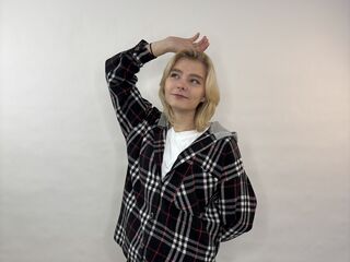 shower livecam LorieYancy