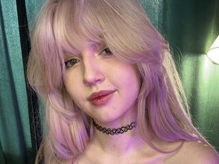 fingering webcamgirl LucyStars