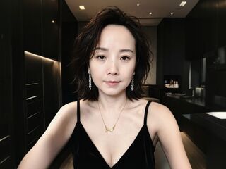 camgirl masturbating with sex toy LunaYao