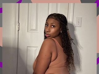 fingering cam whore MadamGlam