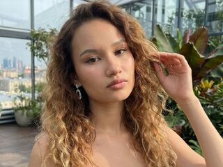free adultcam MaliaUcci