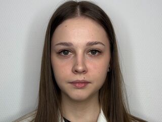 adult webcam chatroom MarandaHerzfeld