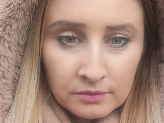 webcam strip tease show MaryEma
