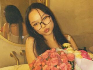camwhore naked MegSnaples