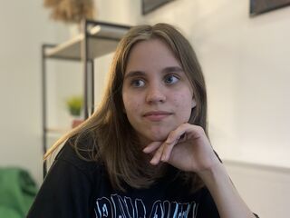 fingering webcamgirl MelisaVonk