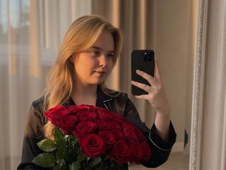 naughty webcam MelissaMyla