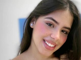 camgirl MiaFoxyx