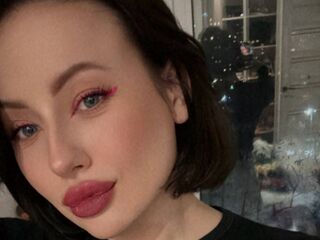 adult liveshow MiaPeaches