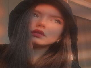 naughty camgirl photo MilaLyra