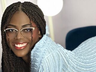 naked girl with webcam masturbating with dildo MilaMuse