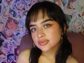 girl showing tits MinnieCampbel