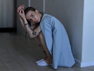 sexy camgirl chat MirnaLatourette