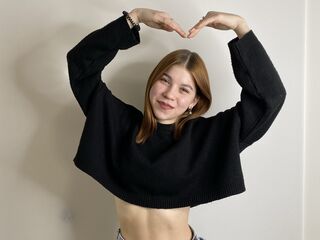 cam girl chatroom NadineGene