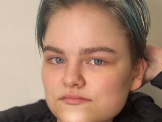 teasercam NilaPerine