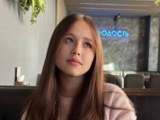 camgirl fingering wet pussy OlesiaSun