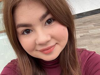 camwhore masturbating with dildo RosaAmour