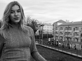 masturbating camgirl SallyRodwell