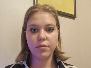 cam girl picture SaturninaLeavitt