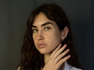 cam strip tease ShelaCurren