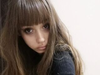 naked cam girl masturbating with vibrator SherDonko