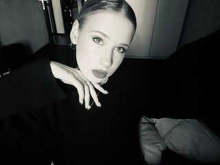 camgirl porn web cam SherieMcwayne