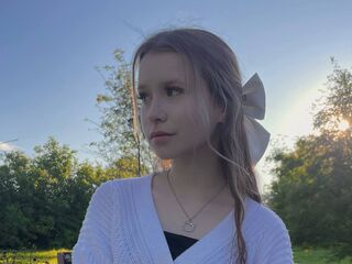 camgirl webcam SophieBannington