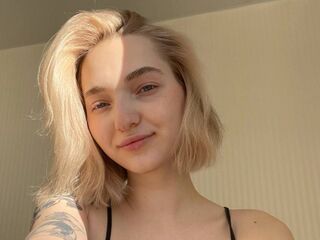 hot cam girl masturbating with sextoy TayteHessel