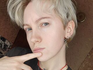 cam girl fingering pussy VelvetSpark