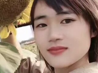 hot cam girl masturbating with sextoy XiaoqiongLen