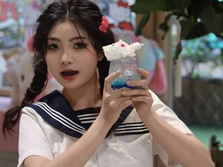 cam whore live YangyiXiao