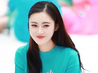 beautiful girl webcam YolandaYang