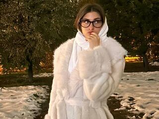 hot cam girl masturbating with sextoy YukoHazer